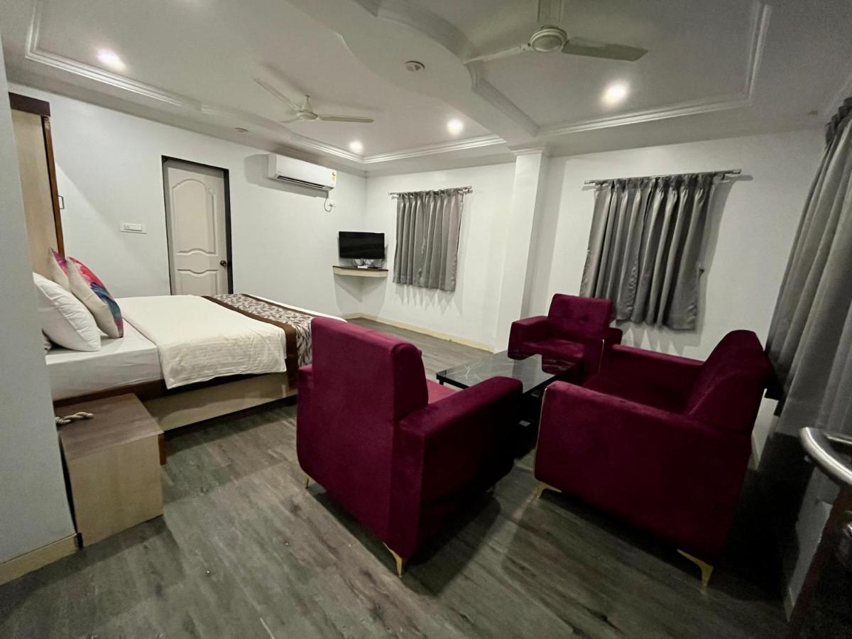 Hotel Jeet Paradise Phaltan 外观 照片
