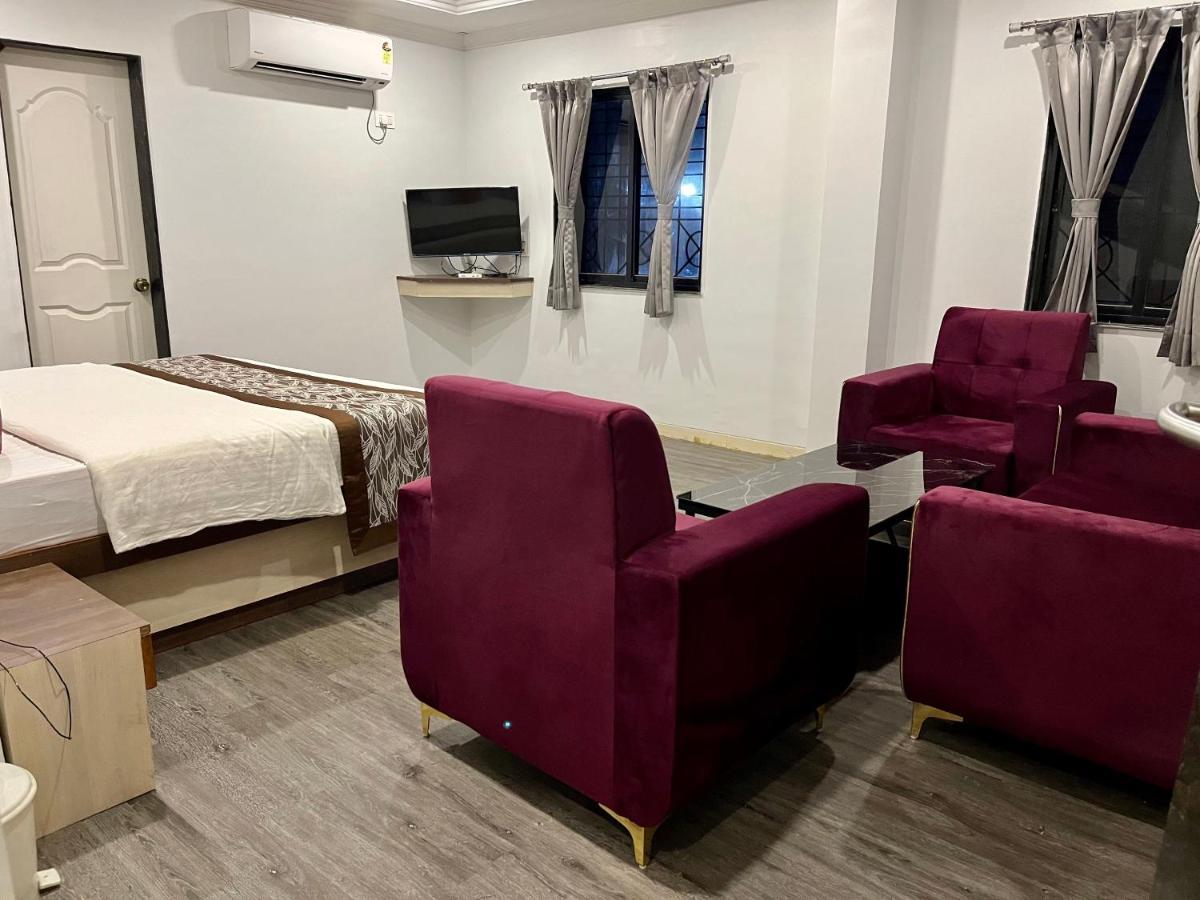 Hotel Jeet Paradise Phaltan 外观 照片